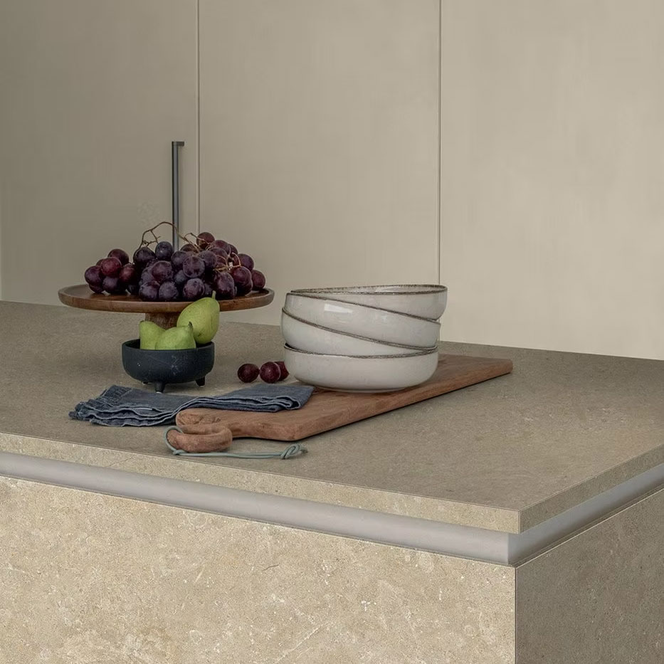 7fc3dd_13c2bc4cc47f4d3fb8c7e60287e978bf~mv2