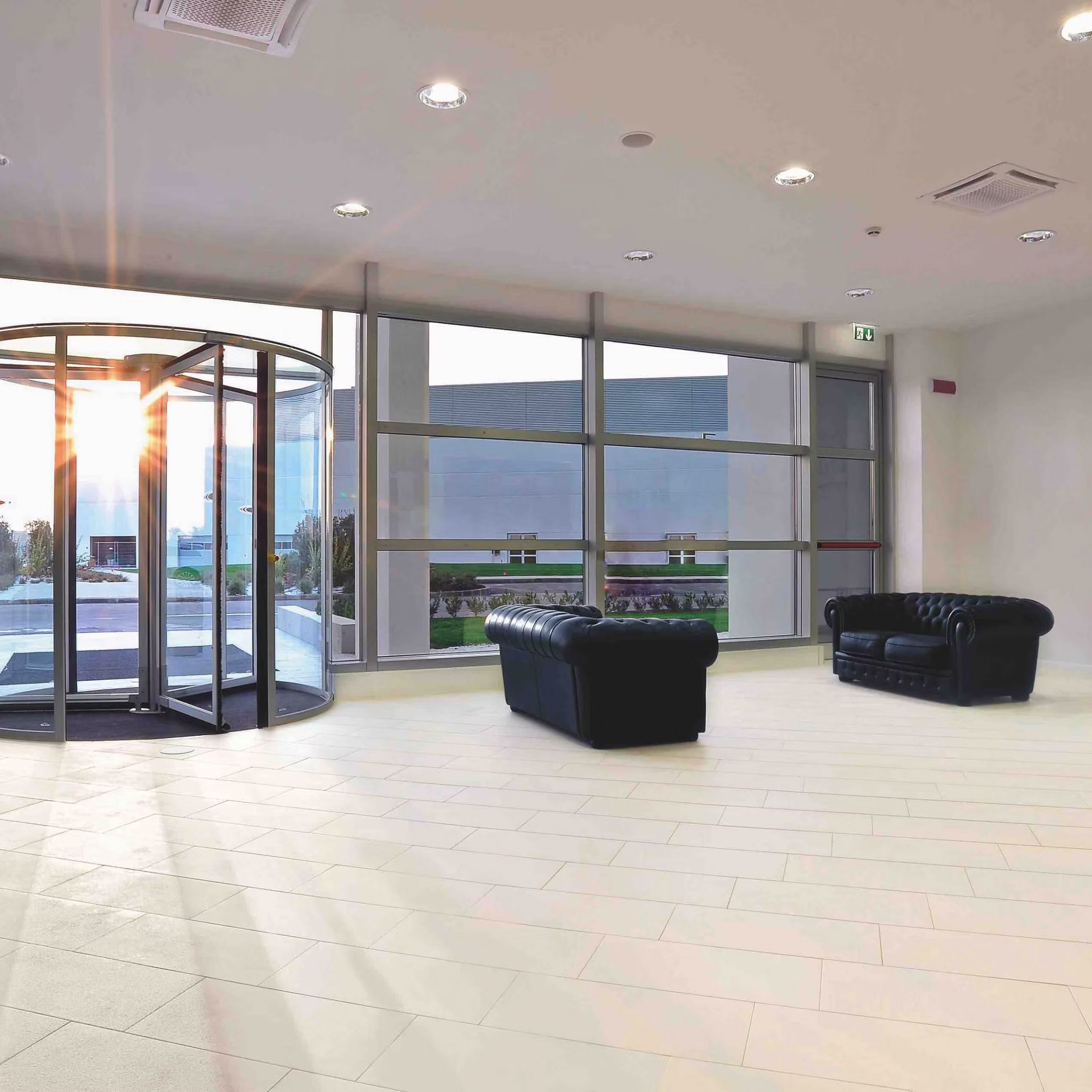 7fc3dd_8eb4e299c1ea400198bc3e3e2614849f~mv2