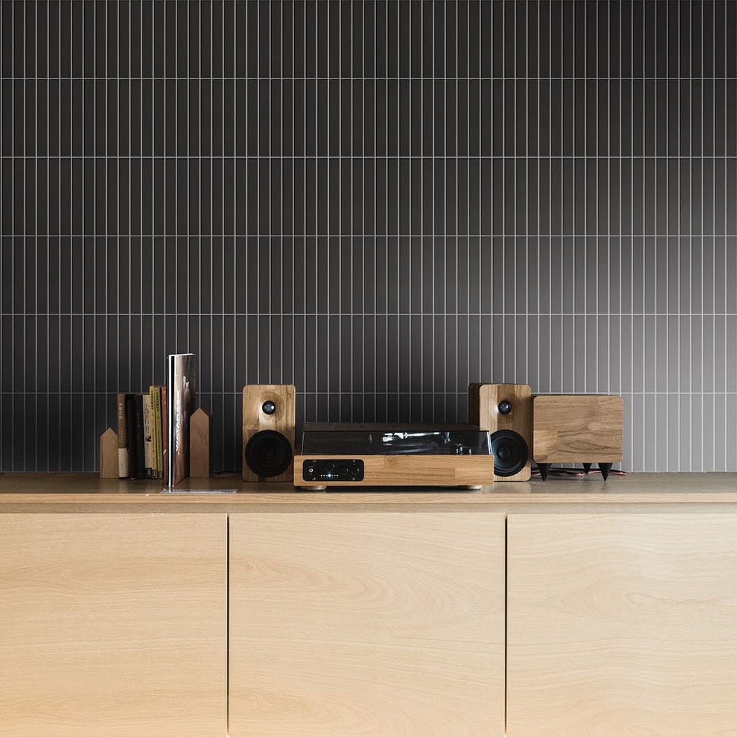 STICK_BlackSwan_matt_1400x1060