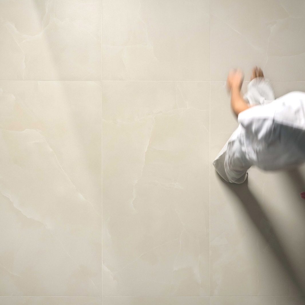 generated_MarcaCorona-ScultoreaDelicata-HotelBathroom-PureAvorio-BiancoStriato-01.jpg.1400x1400_q85